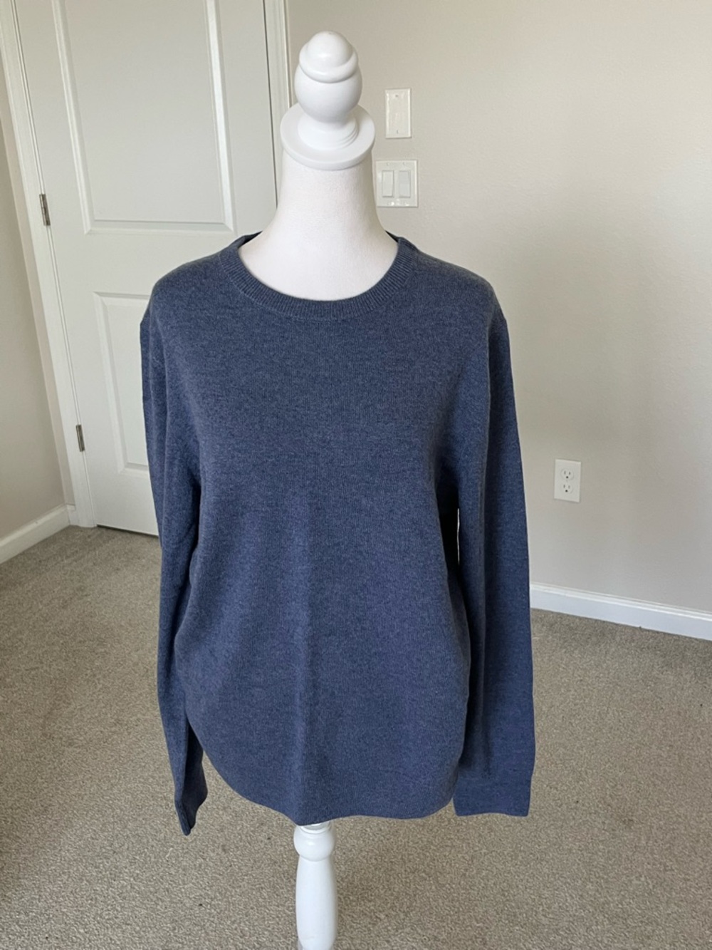 NWT Quince Crewneck Sweater in Heather Storm Blue Size Medium - Picture 8 of 8